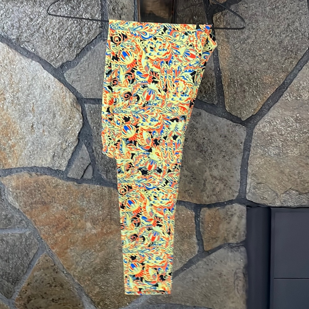 LuLaRoe, one size, multicolored leggings, great condition